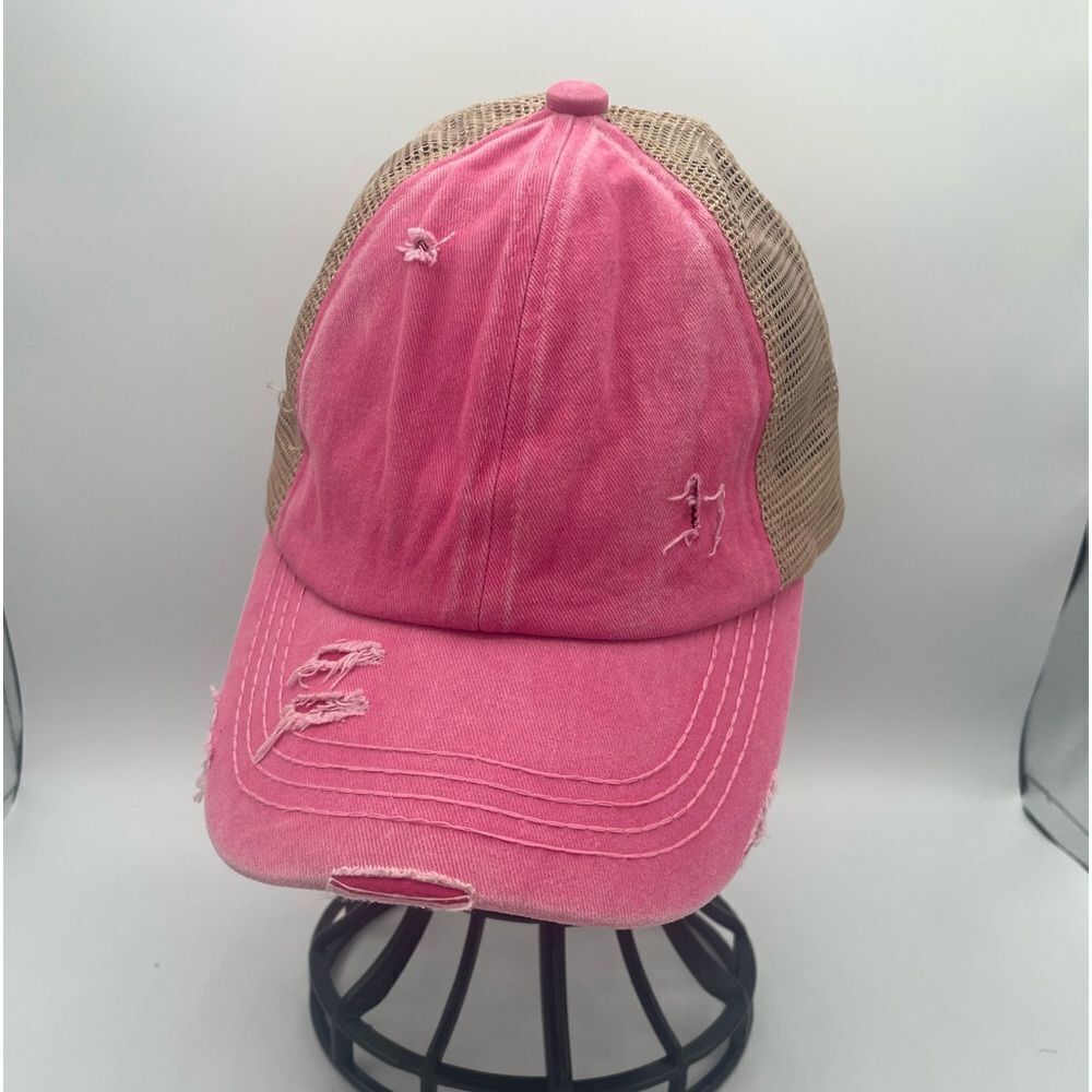 CC Beanie Exclusive Premium
Ponytail, pink & beige distressed baseball cap